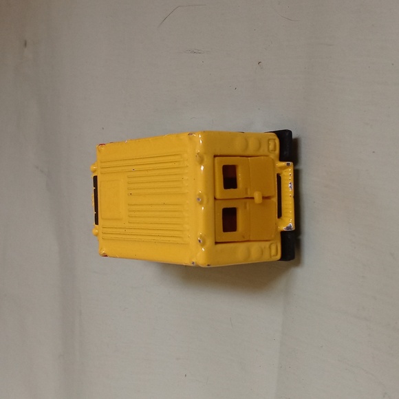 Kids Hot Wheels vintage Mattel 1988 Ambulance Unit 5 rescue radio dispatch - Picture 11 of 14